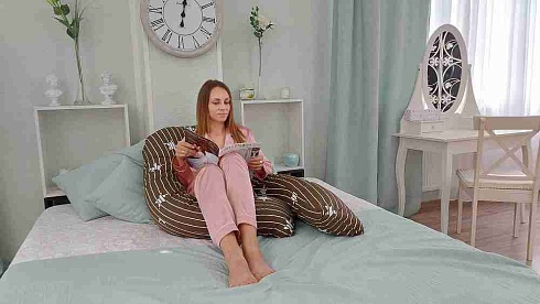 Подушка форма "U" 28228/2 Звезды кофе (бязь, пакет) ДомВелл многофункциональная 140*80